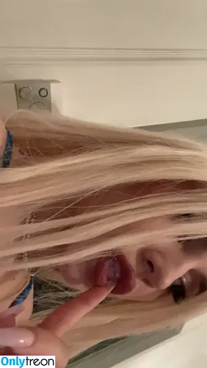 Ava Max / avamax / plharleyquinn nude photo #0436