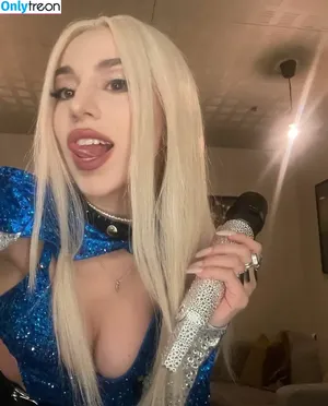 Ava Max / avamax / plharleyquinn nude photo #0449