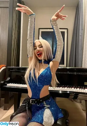 Ava Max / avamax / plharleyquinn nude photo #0500