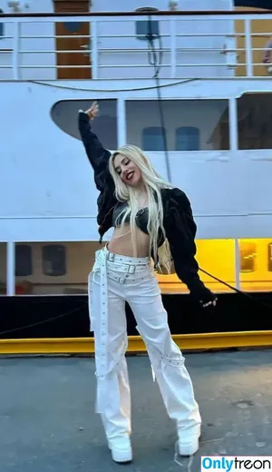 Ava Max / avamax / plharleyquinn nude photo #0628