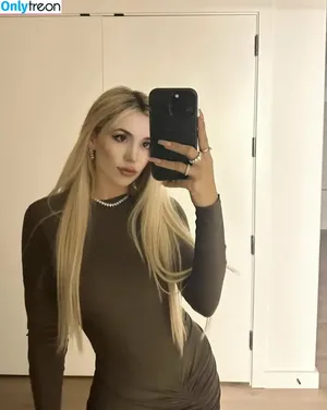 Ava Max / avamax / plharleyquinn nude photo #0690