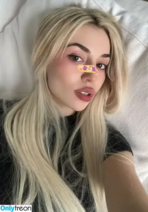 Ava Max / avamax / plharleyquinn nude photo #0717