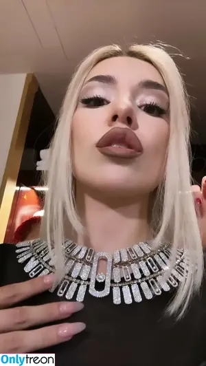 Ava Max / avamax / plharleyquinn nude photo #0720
