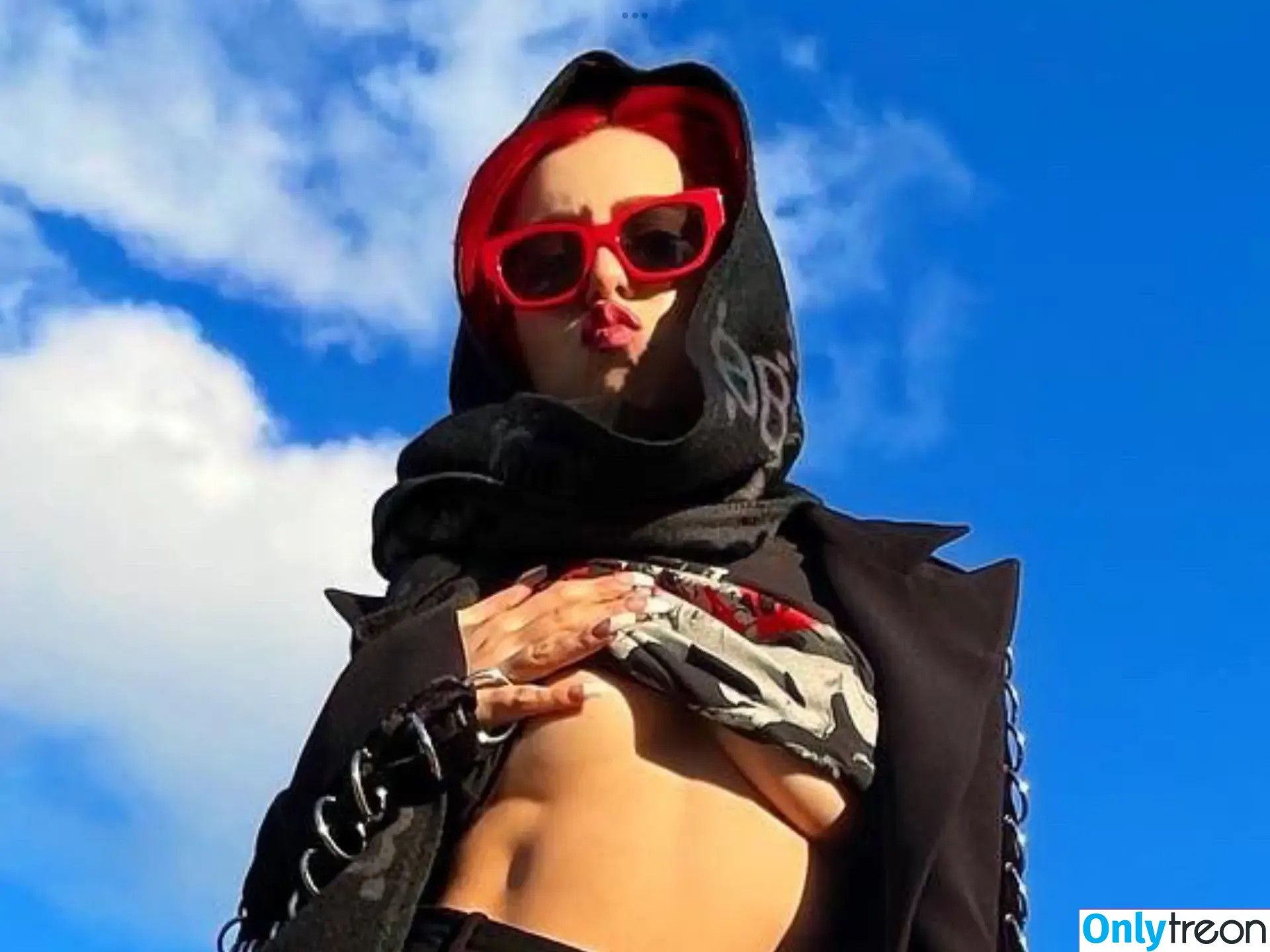 Ava Max nude photo #0009 (avamax / plharleyquinn)