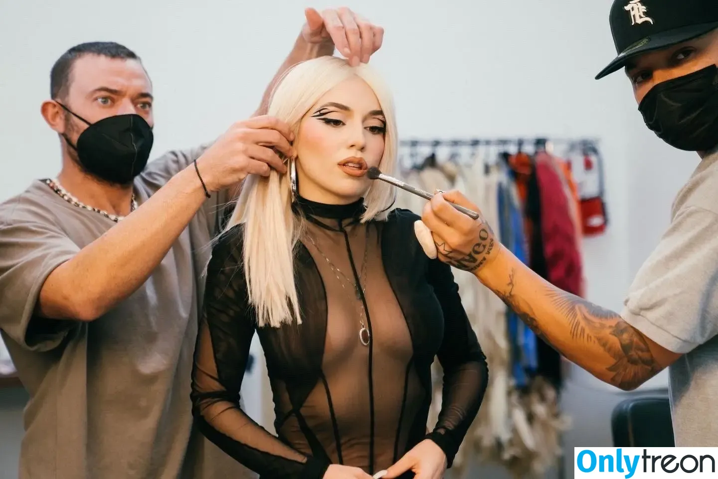 Ava Max nude photo #0025 (avamax / plharleyquinn)
