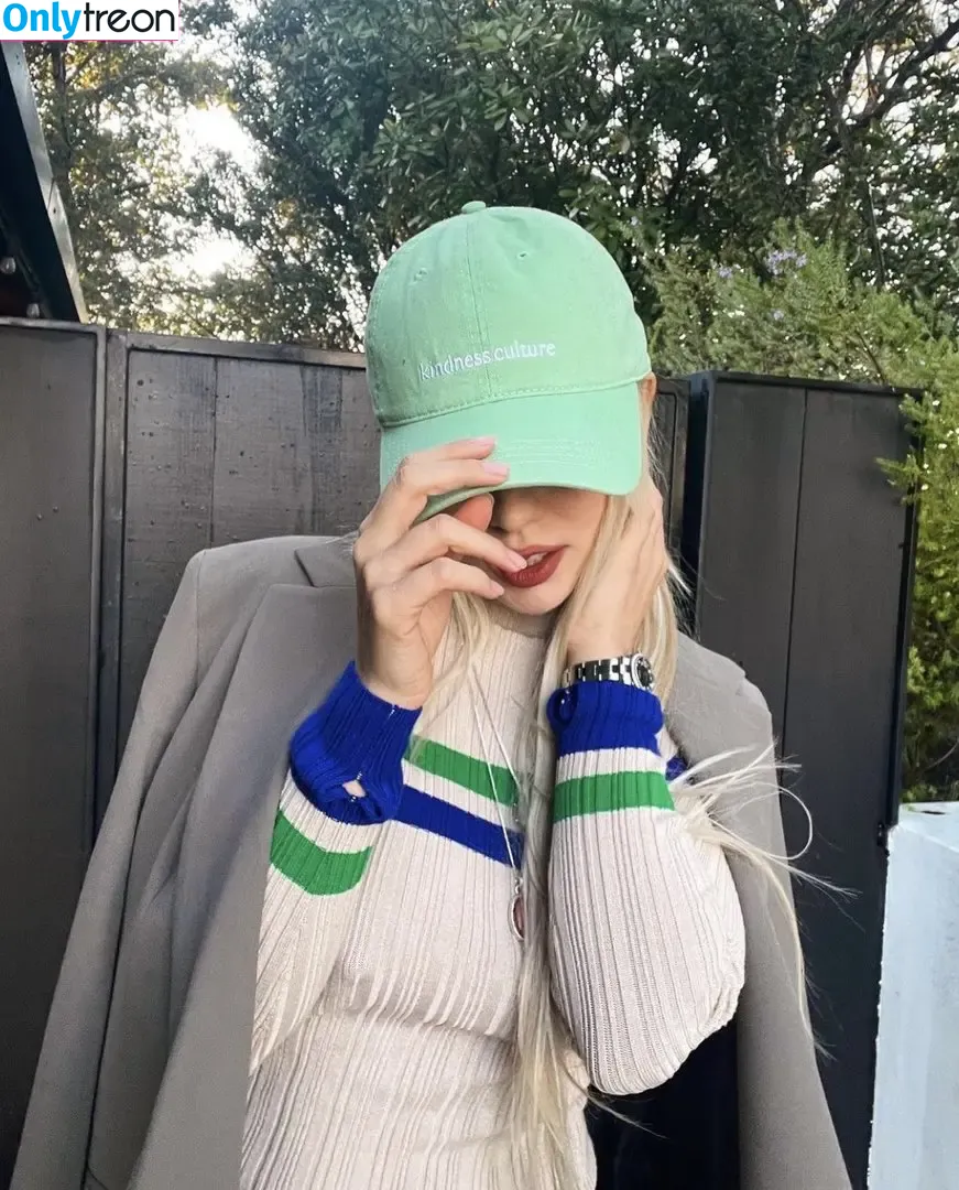 Ava Max nude photo #0031 (avamax / plharleyquinn)
