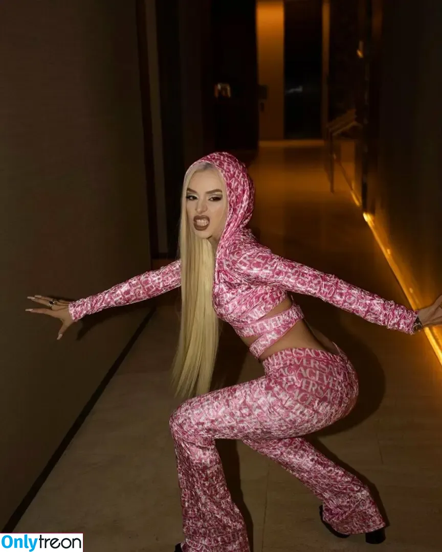 Ava Max nude photo #0303 (avamax / plharleyquinn)