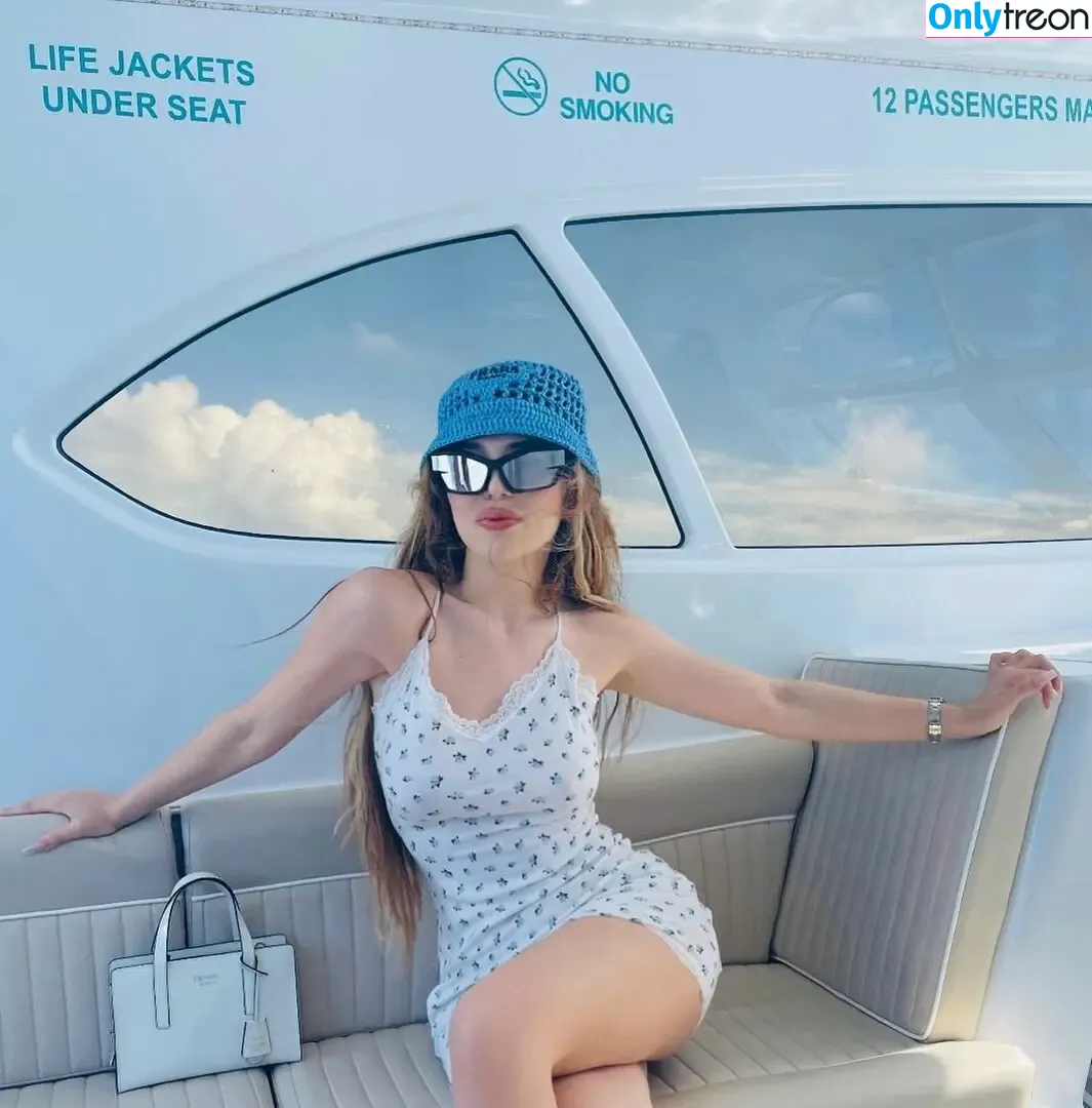Ava Max nude photo #0382 (avamax / plharleyquinn)