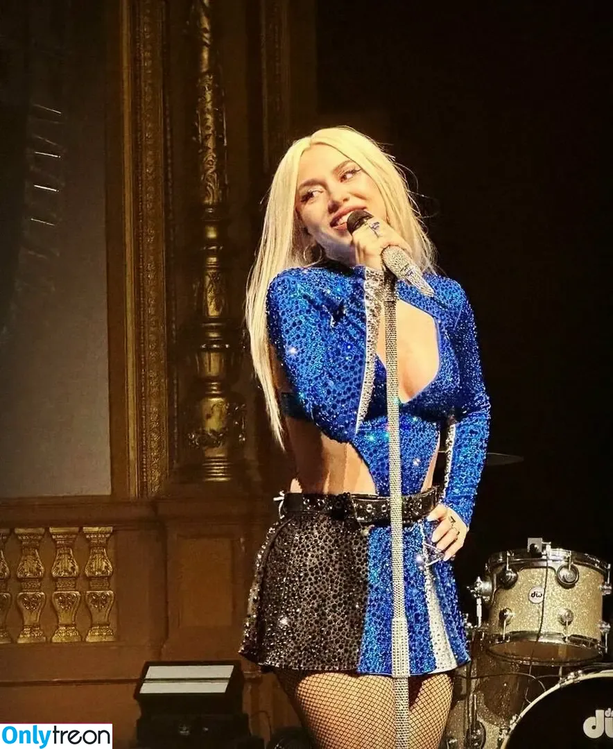 Ava Max nude photo #0433 (avamax / plharleyquinn)