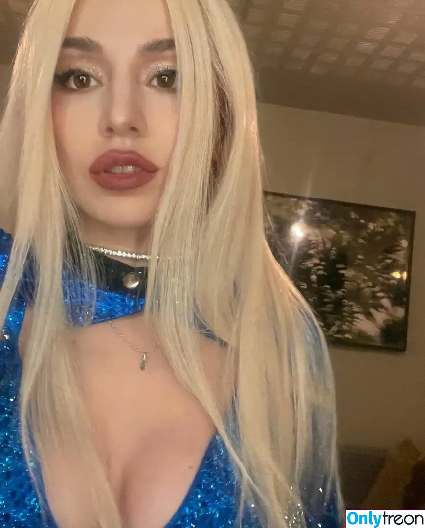 Ava Max nude photo #0448 (avamax / plharleyquinn)