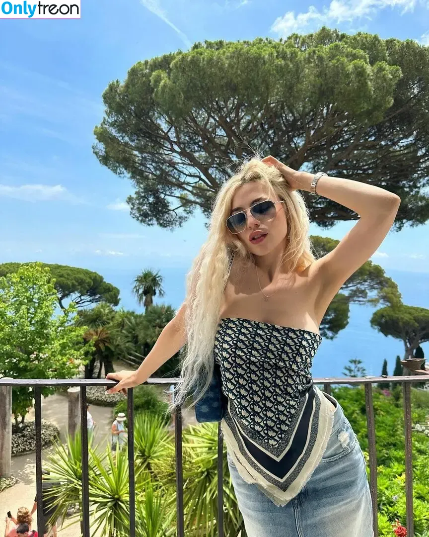 Ava Max nude photo #0586 (avamax / plharleyquinn)