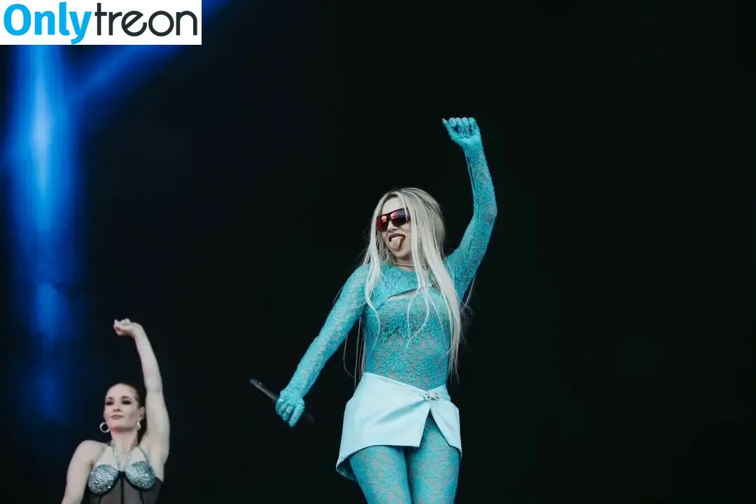 Ava Max nude photo #0622 (avamax / plharleyquinn)