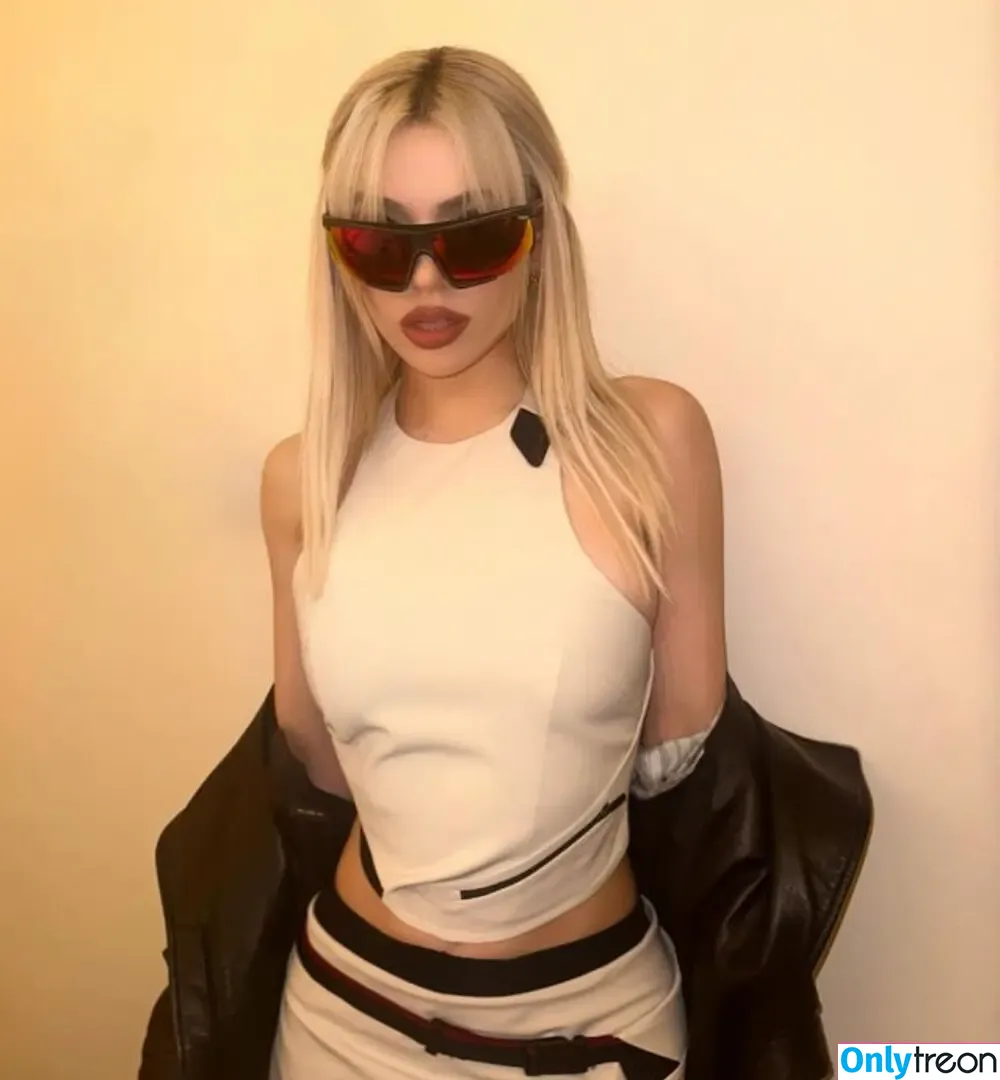 Ava Max nude photo #0961 (avamax / plharleyquinn)