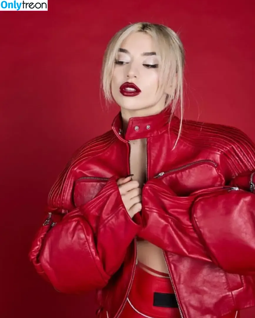 Ava Max nude photo #0969 (avamax / plharleyquinn)
