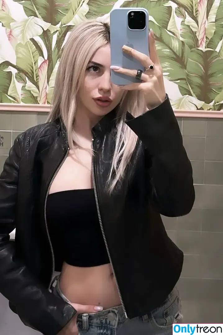 Ava Max nude photo #0995 (avamax / plharleyquinn)