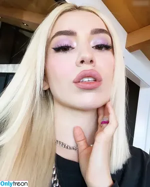 Ava Max / avamax / plharleyquinn nude photo #1069