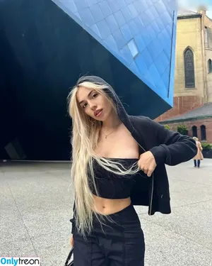 Ava Max / avamax / plharleyquinn nude photo #1125