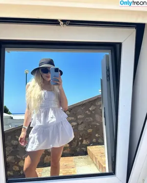 Ava Max / avamax / plharleyquinn nude photo #1138