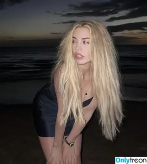 Ava Max / avamax / plharleyquinn nude photo #1210