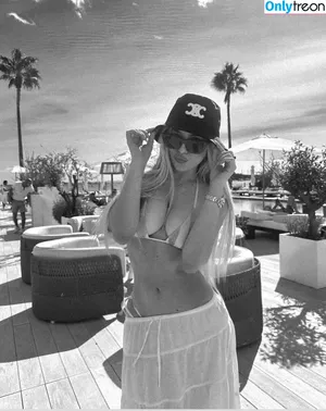 Ava Max / avamax / plharleyquinn nude photo #1375