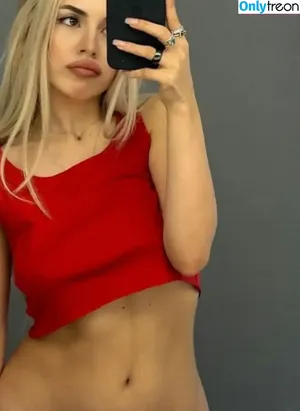 Ava Max / avamax / plharleyquinn nude photo #1381