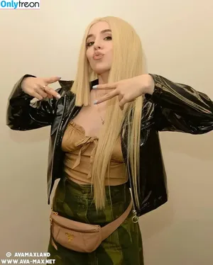 Ava Max / avamax / plharleyquinn nude photo #1672