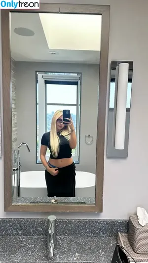 Ava Max / avamax / plharleyquinn nude photo #1745