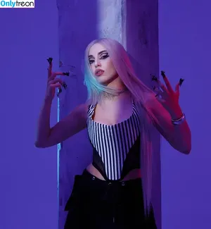 Ava Max / avamax / plharleyquinn nude photo #1865