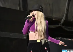 Ava Max / avamax / plharleyquinn nude photo #1877