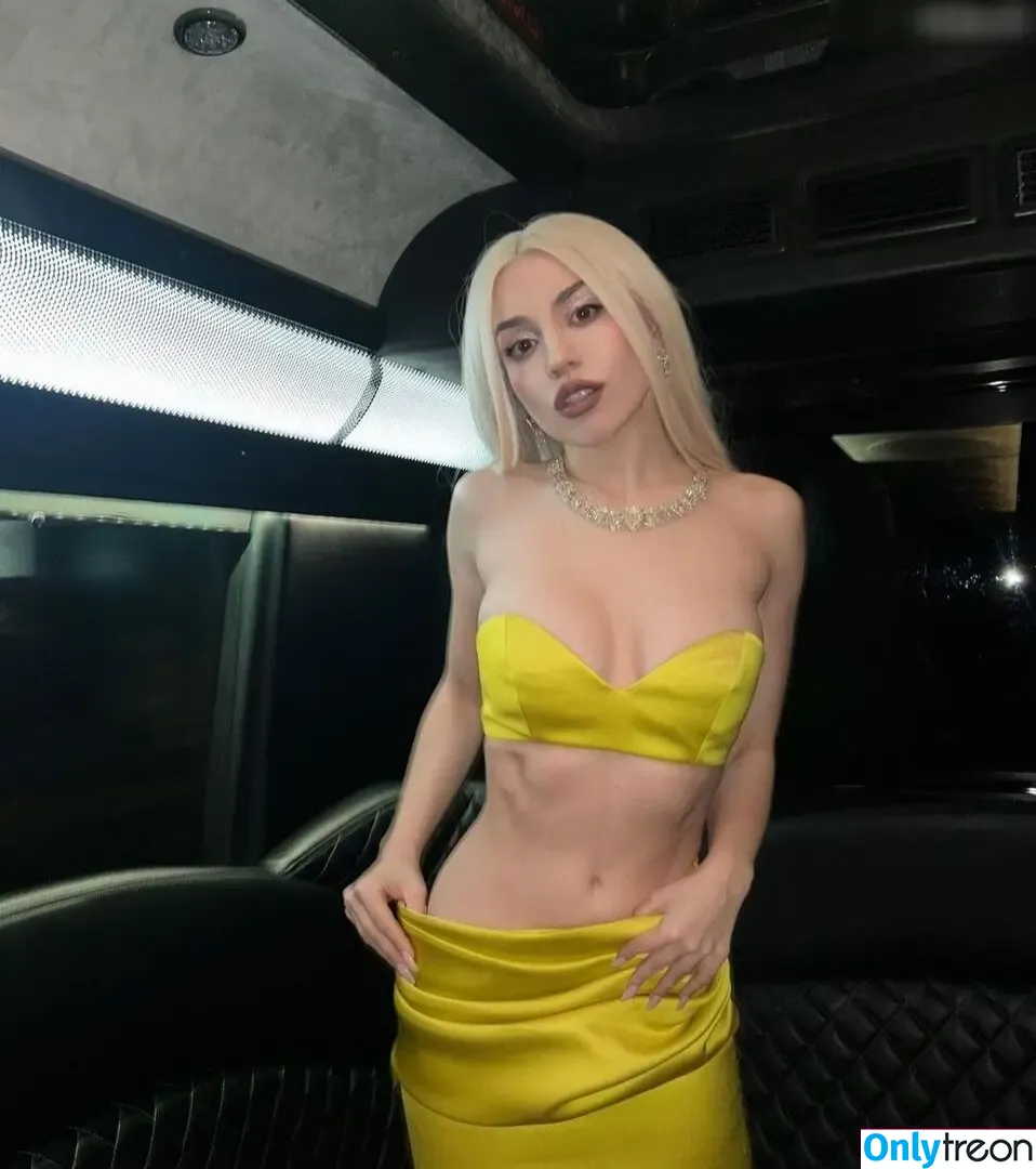 Ava Max nude photo #1067 (avamax / plharleyquinn)