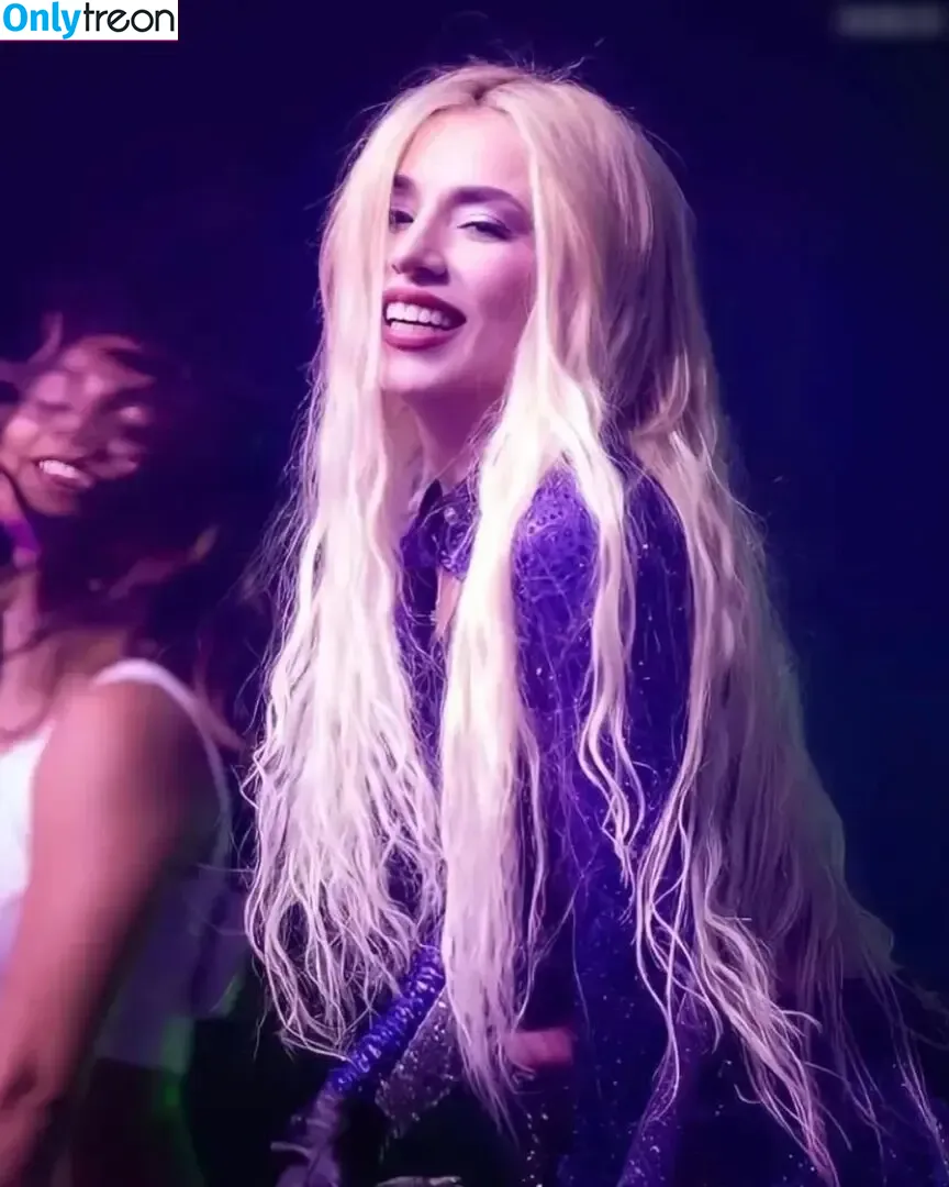 Ava Max nude photo #1128 (avamax / plharleyquinn)