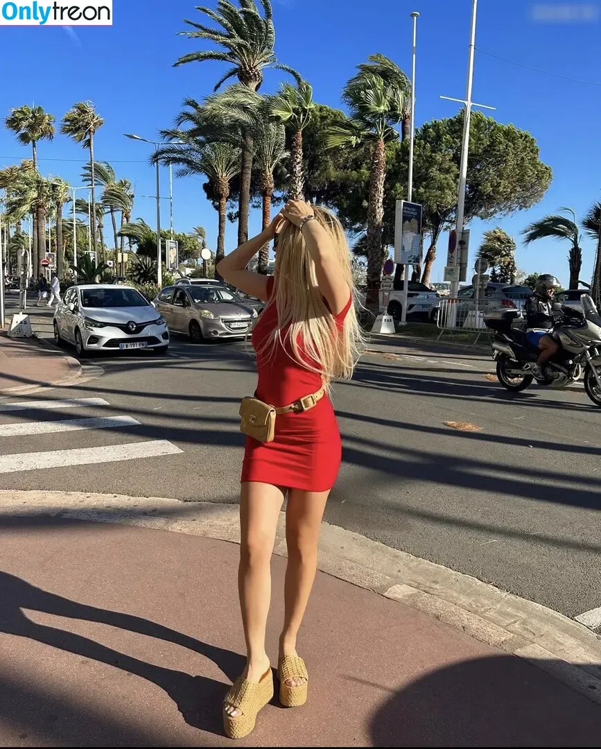 Ava Max nude photo #1155 (avamax / plharleyquinn)