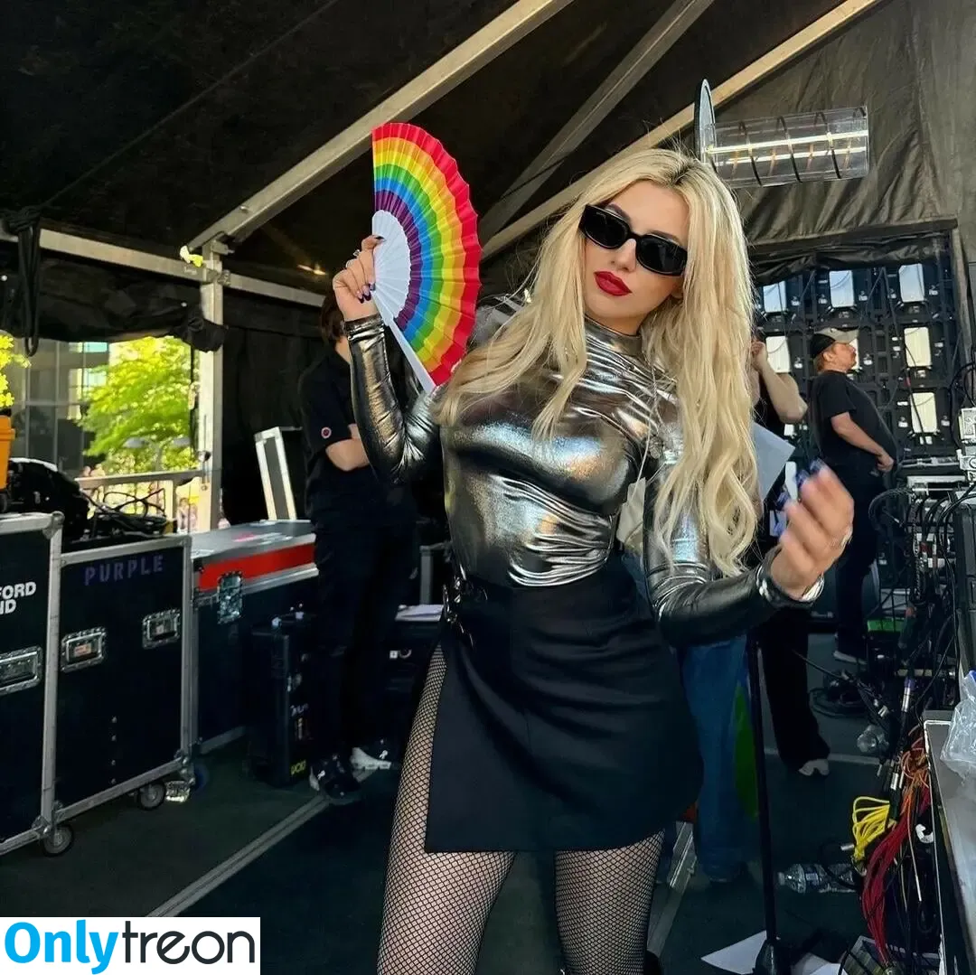 Ava Max nude photo #1233 (avamax / plharleyquinn)