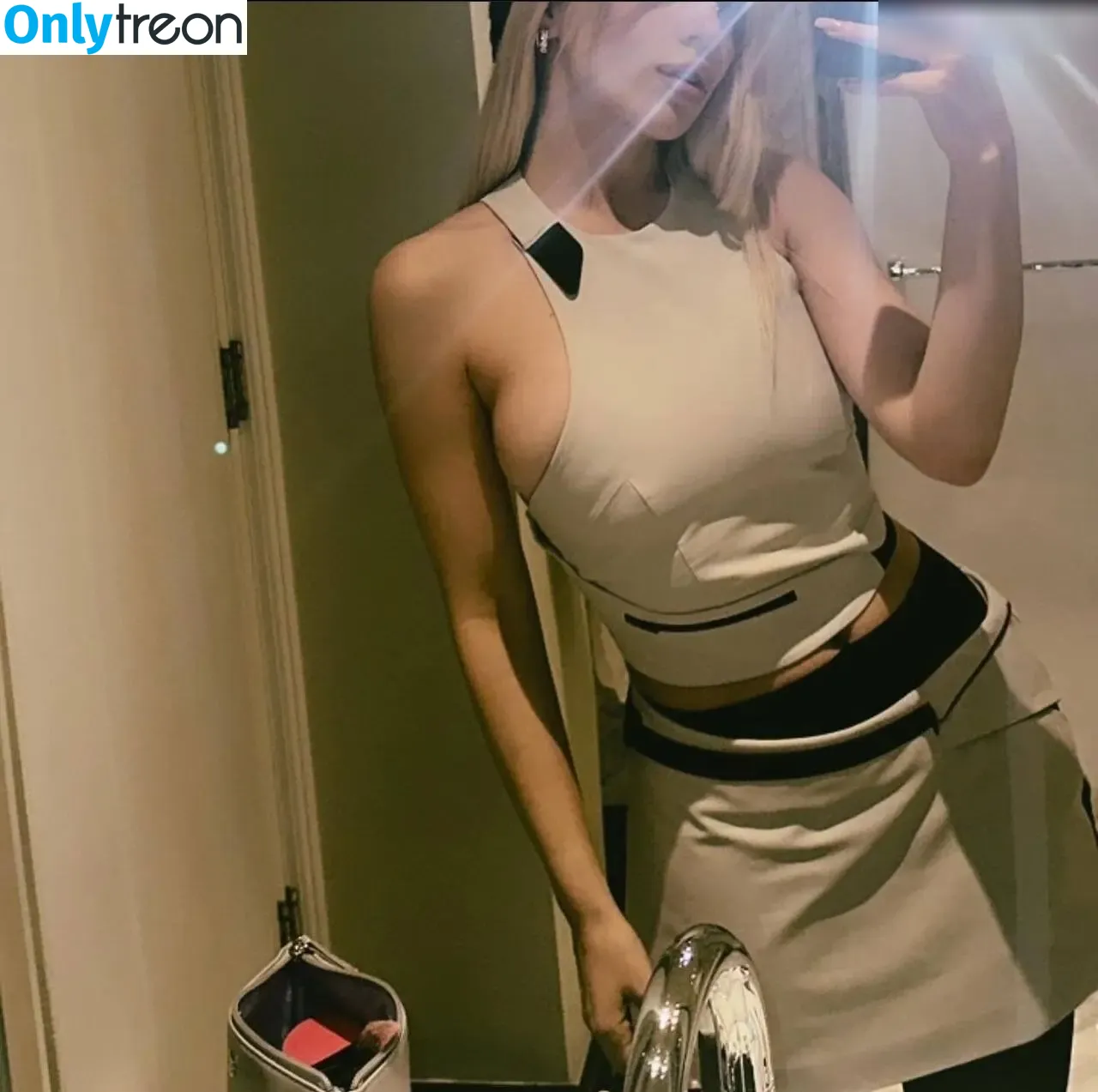 Ava Max nude photo #1292 (avamax / plharleyquinn)