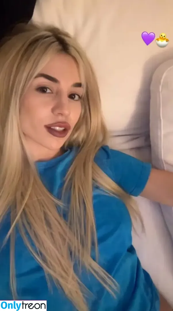Ava Max nude photo #1379 (avamax / plharleyquinn)