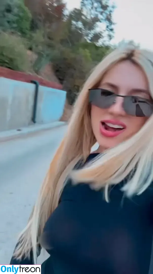 Ava Max nude photo #1656 (avamax / plharleyquinn)