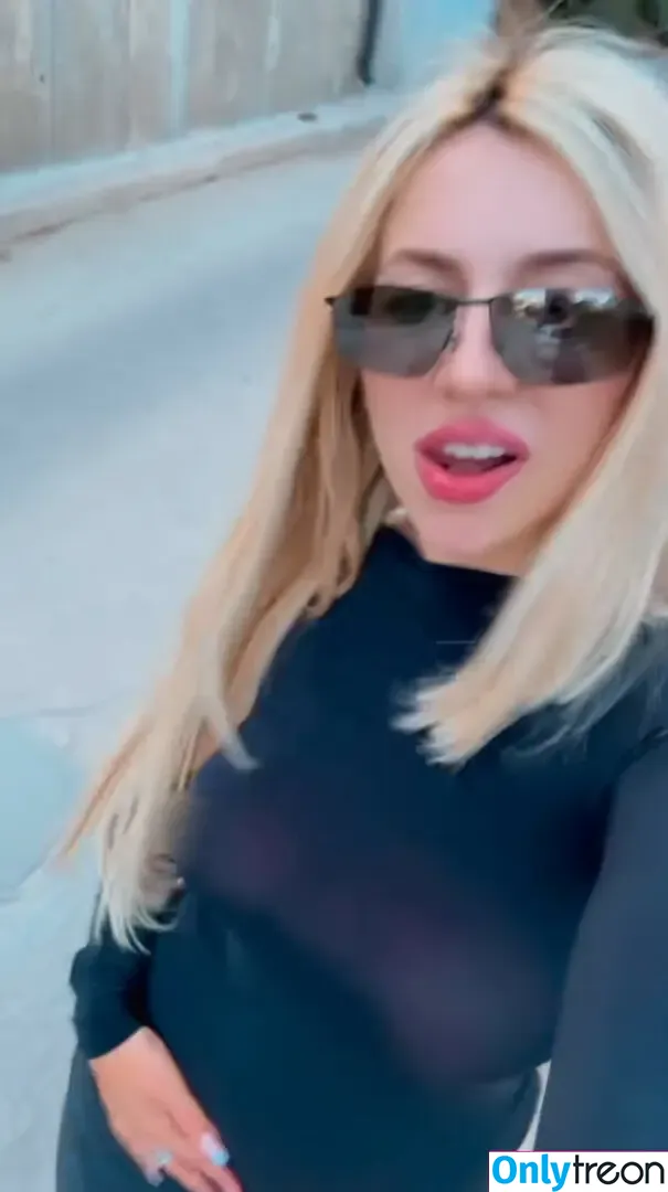 Ava Max nude photo #1657 (avamax / plharleyquinn)