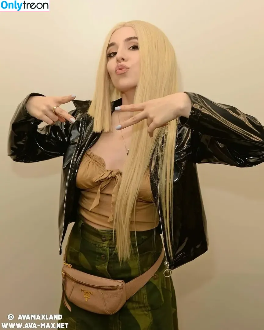 Ava Max nude photo #1672 (avamax / plharleyquinn)