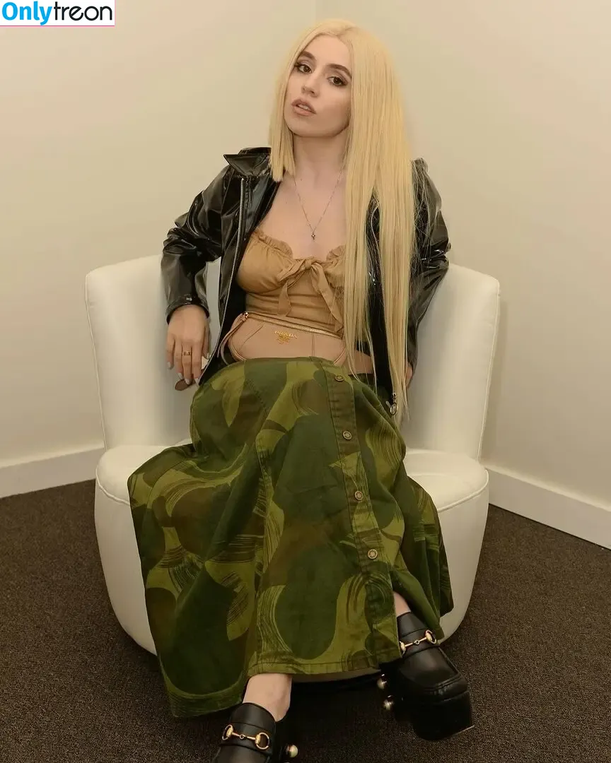 Ava Max nude photo #1677 (avamax / plharleyquinn)