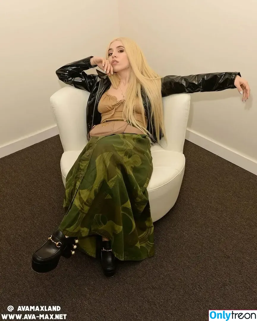 Ava Max nude photo #1680 (avamax / plharleyquinn)