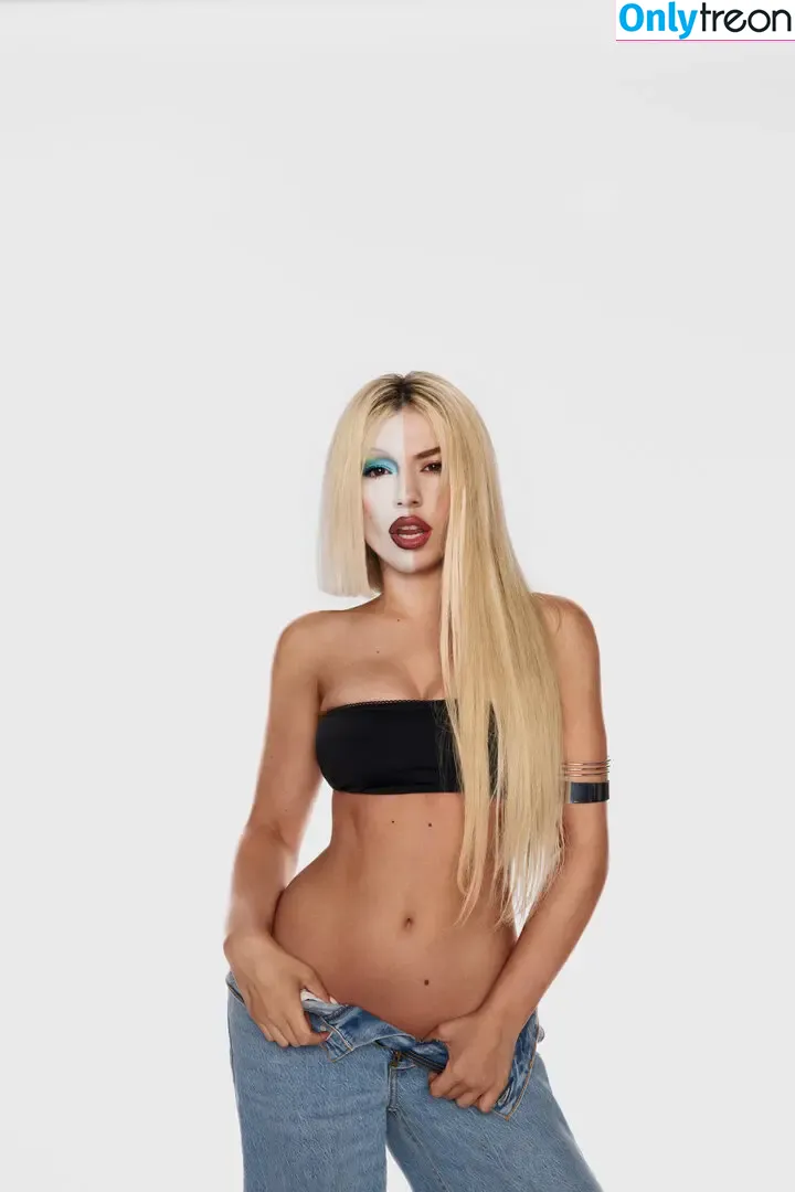 Ava Max nude photo #1699 (avamax / plharleyquinn)