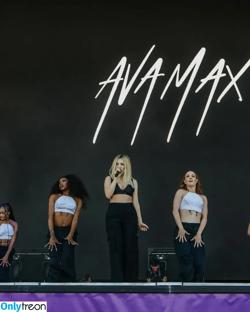 Ava Max nude photo #1763 (avamax / plharleyquinn)