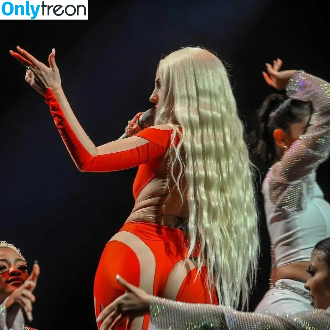 Ava Max nude photo #1793 (avamax / plharleyquinn)