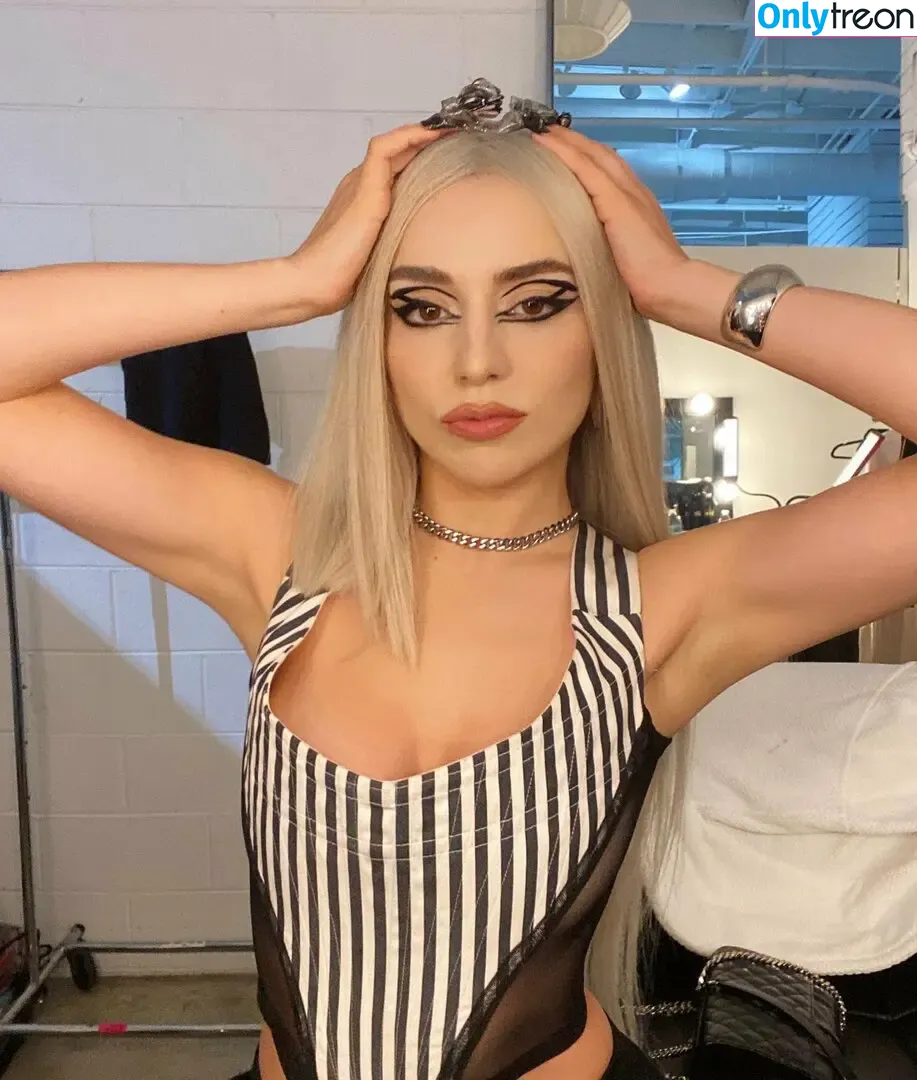 Ava Max nude photo #1870 (avamax / plharleyquinn)