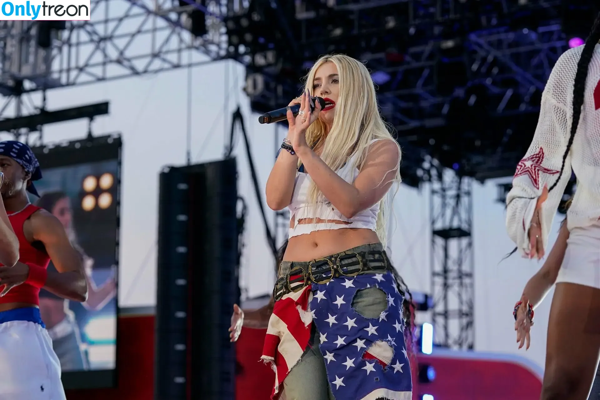 Ava Max nude photo #1926 (avamax / plharleyquinn)