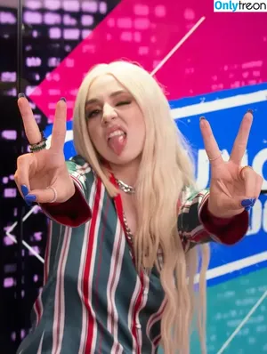 Ava Max / avamax / plharleyquinn nude photo #2051