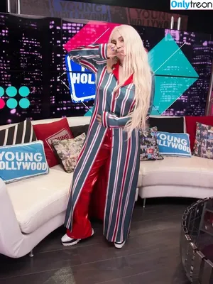 Ava Max / avamax / plharleyquinn nude photo #2052