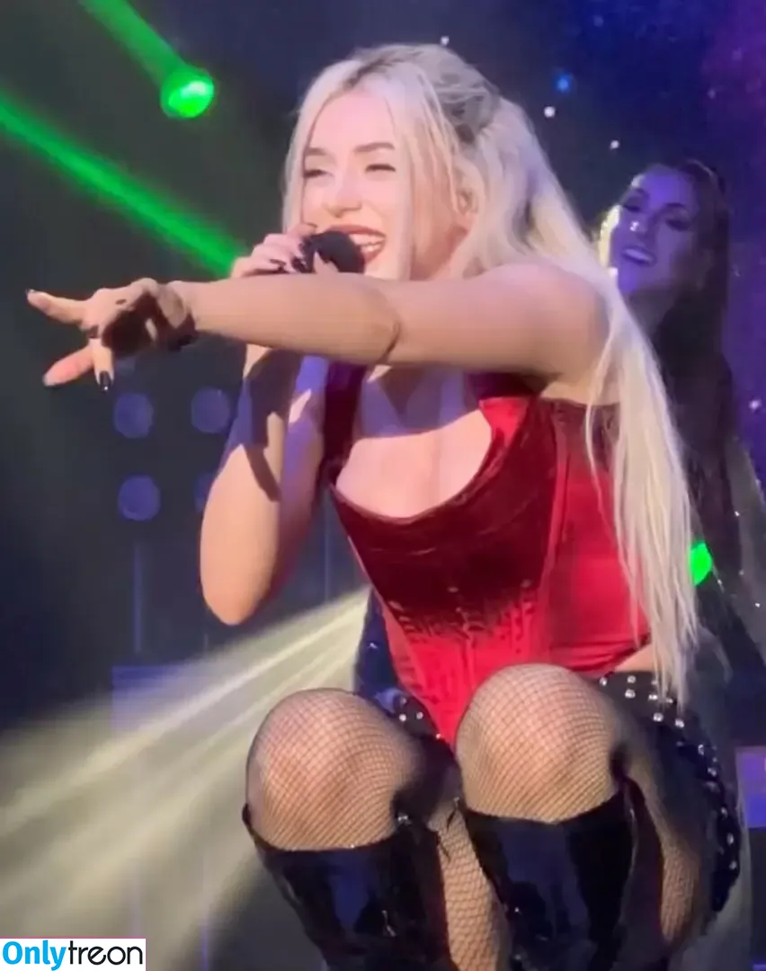 Ava Max nude photo #2004 (avamax / plharleyquinn)
