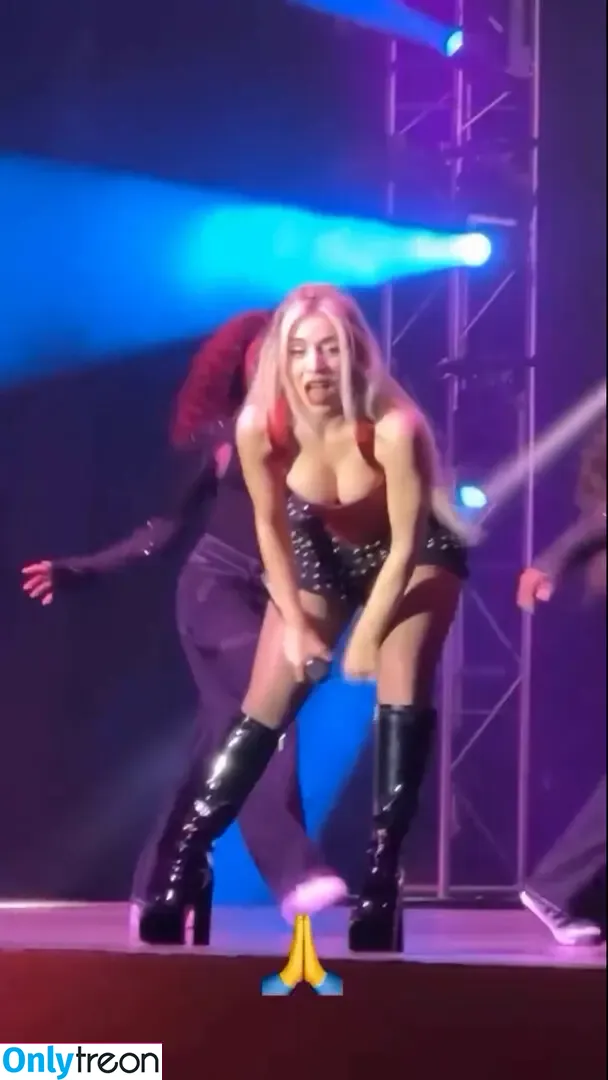 Ava Max nude photo #2006 (avamax / plharleyquinn)
