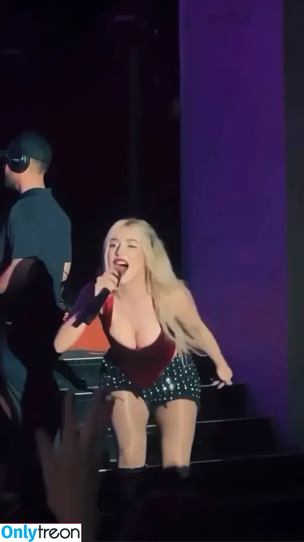 Ava Max nude photo #2007 (avamax / plharleyquinn)
